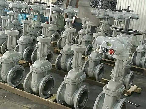 Er støbt stål gate ventil en port ventil lavet af rustfrit stål?